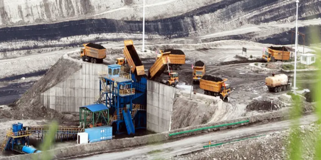 老旧摄像头秒变 AI 监管天眼！矿山盗采克星来了，24 小时锁定证据零漏网