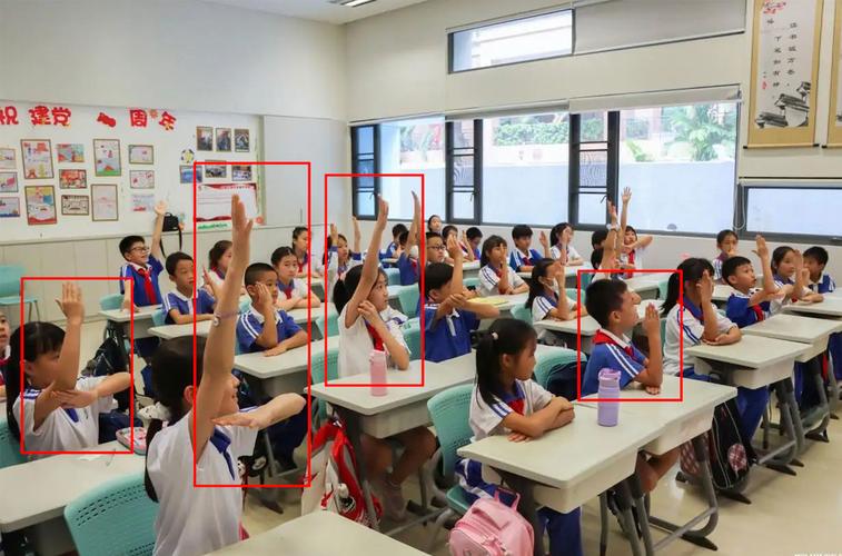 课堂分心克星：AI实时捕捉学生走神瞬间